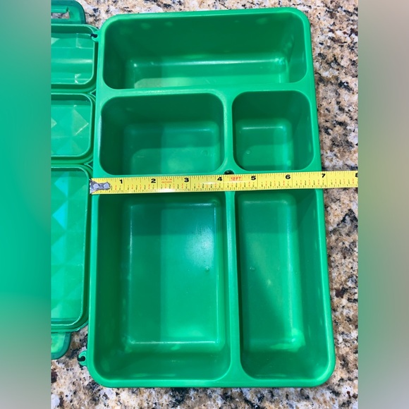 GoGreen green bento 5 compartment lunchbox. EUC - Picture 4 of 6